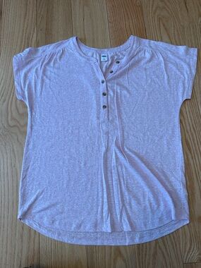 Old Navy Lilac Short Sleeve Henley Top